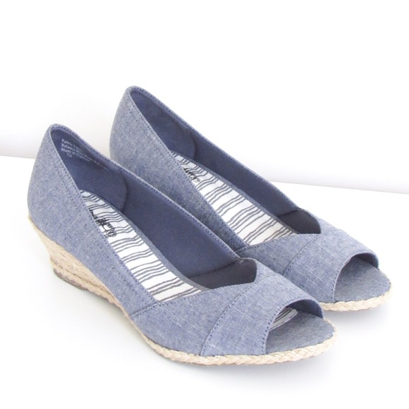 Coach Shoes - LIKE NEW! Coach Open Toe Espadrilles Wedges